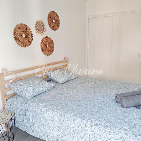 Casa Oliveira - Sunny 2-Bed Retreat Steps From The Beach Armacao de Pera Luaran gambar
