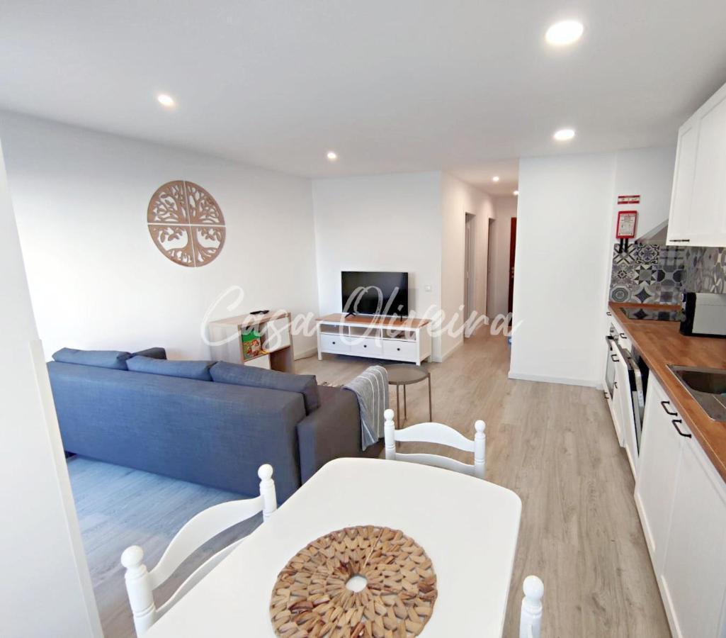 Casa Oliveira - Sunny 2-Bed Retreat Steps From The Beach Armacao de Pera Luaran gambar