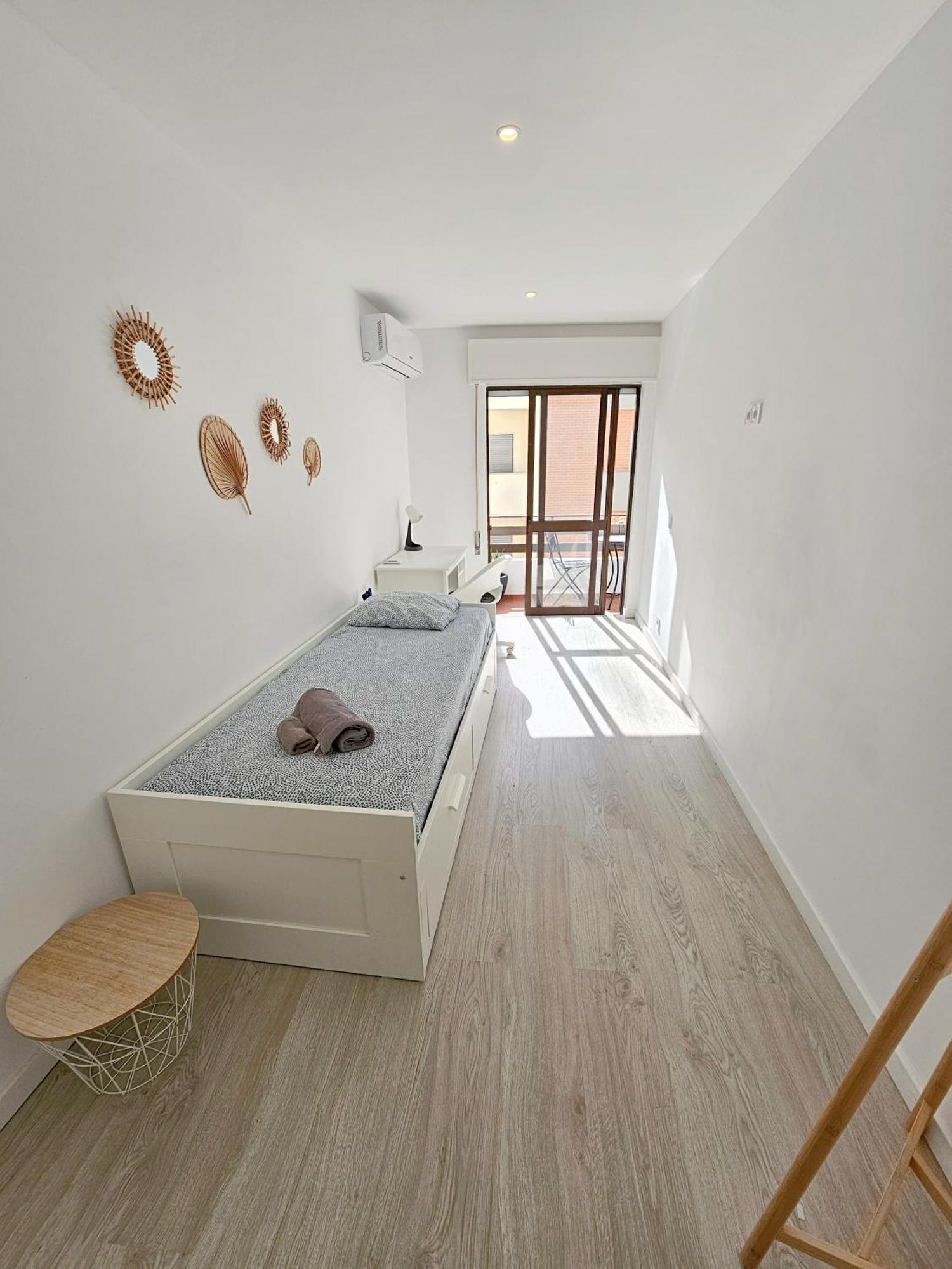 Casa Oliveira - Sunny 2-Bed Retreat Steps From The Beach Armacao de Pera Luaran gambar