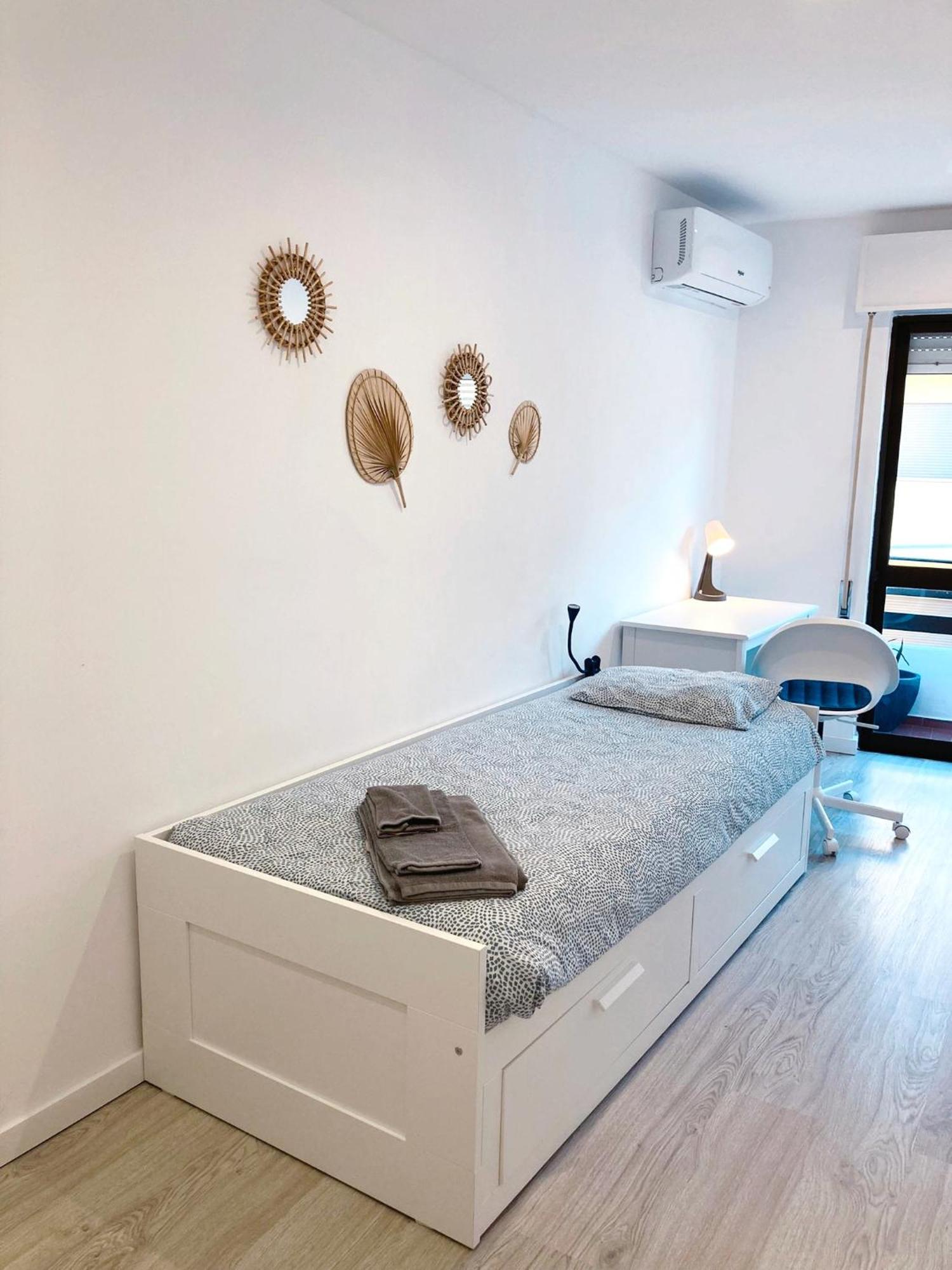 Casa Oliveira - Sunny 2-Bed Retreat Steps From The Beach Armacao de Pera Luaran gambar